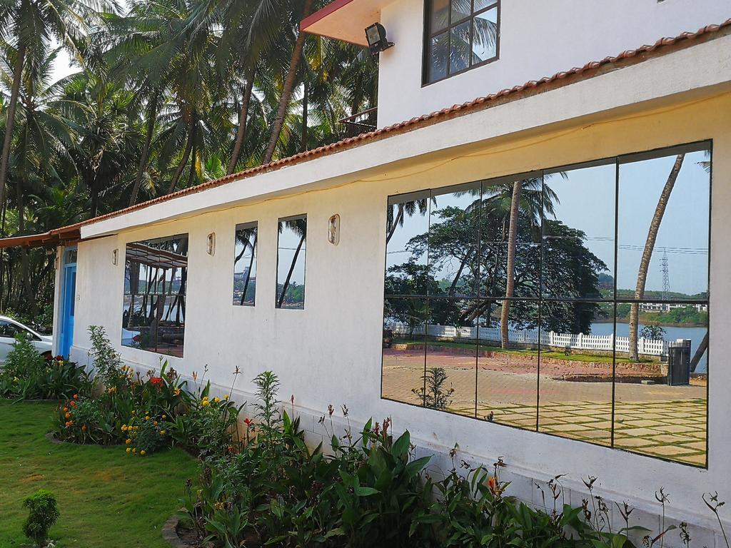 Nisarga Nirvana River House Mangalore Buitenkant foto