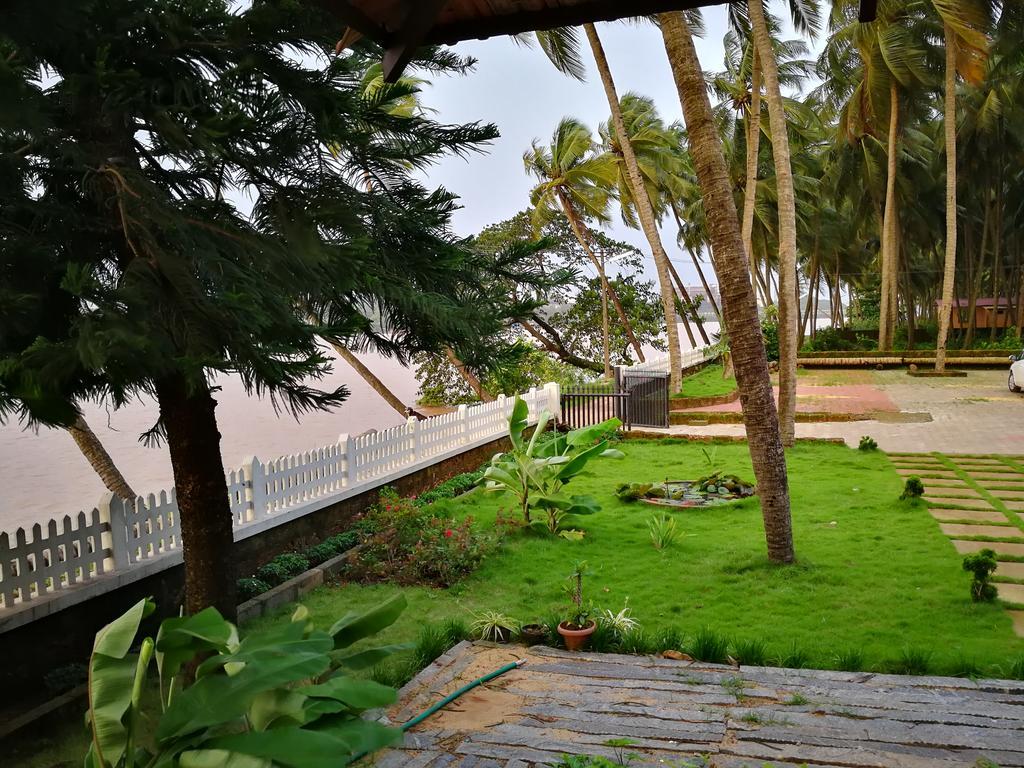 Nisarga Nirvana River House Mangalore Buitenkant foto