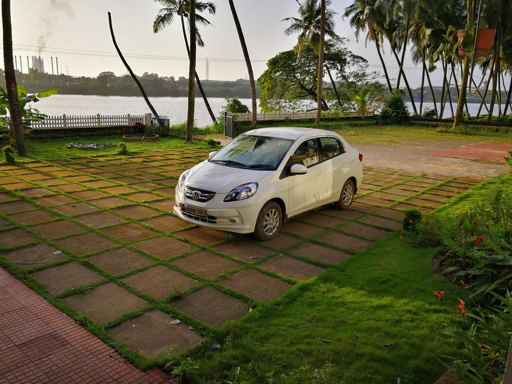 Nisarga Nirvana River House Mangalore Buitenkant foto